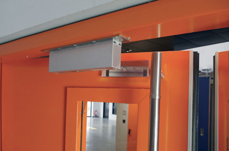 Verrouillage issue de secours conforme à NF 61-937