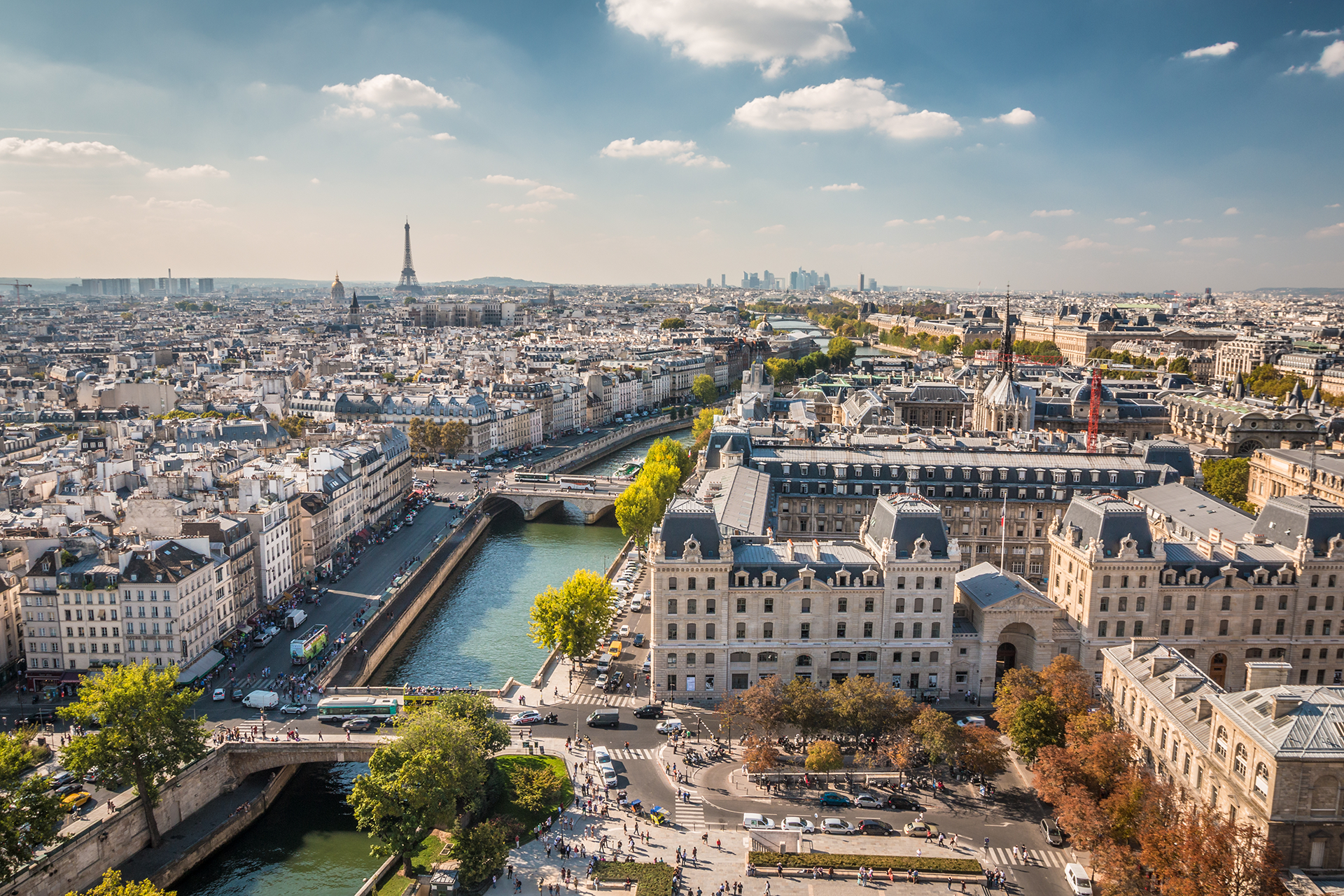 Contrat d’entretien de portes industrielles à Paris