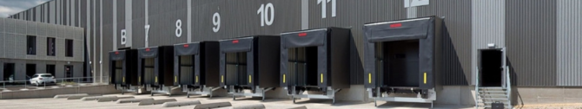 Porte sectionnelle industrielle à Château-Thierry